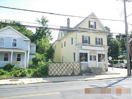 2nd image of 200 Ashford Ave