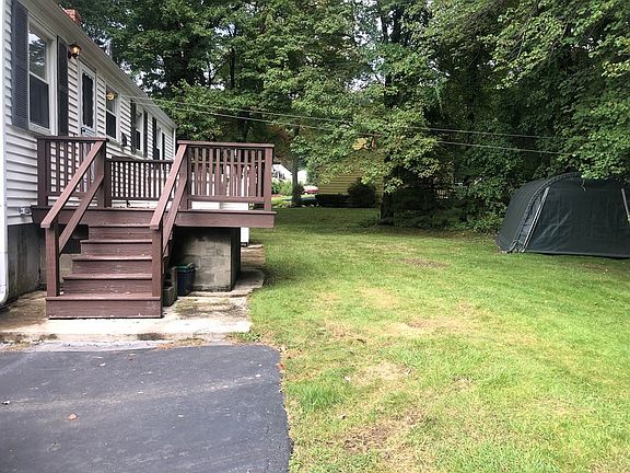 4th image of 10 Ladyslipper Dr