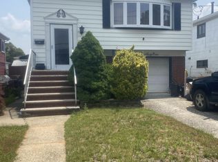 269 Ridgewood Ave, Staten Island, NY 10312