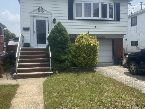 269 Ridgewood Ave, Staten Island, NY 10312
