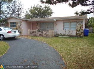 5806 W Park Rd, Hollywood, FL 33021