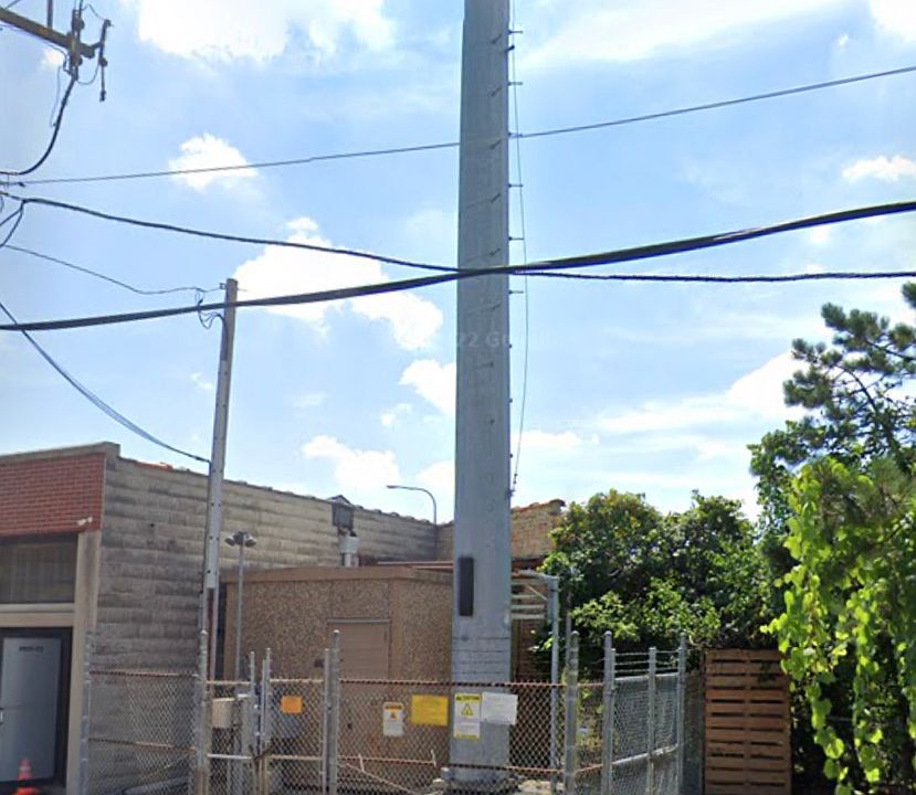 1st image of 4833 W Wilson Ave
