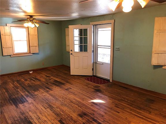 2nd image of 314 Bennett St