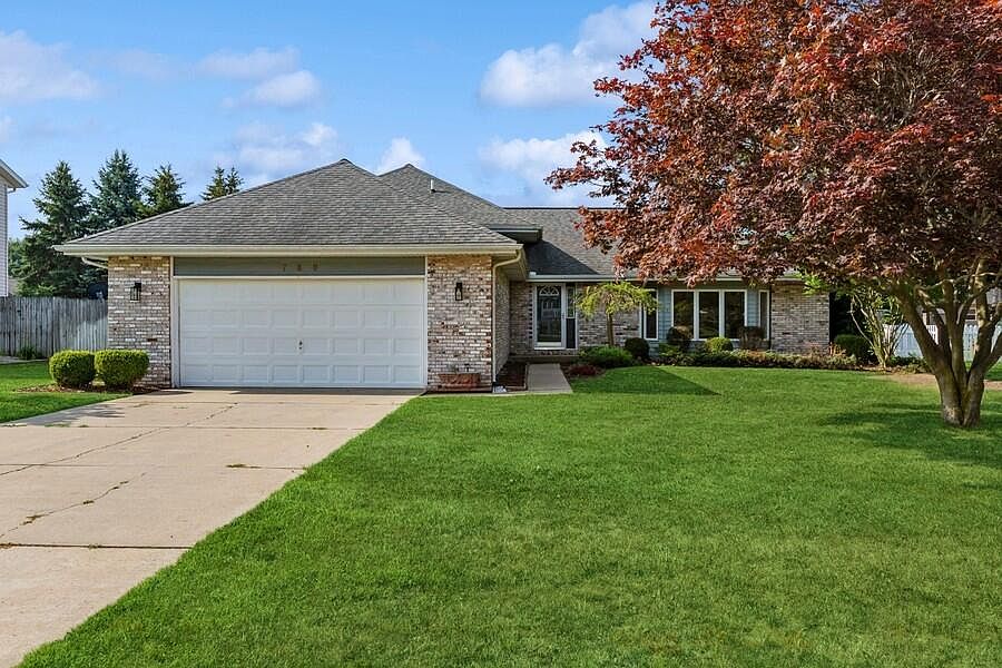 1st image of 780 Lincoln Pines Pl