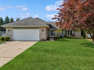 780 Lincoln Pines Pl, Saint Joseph, MI 49085