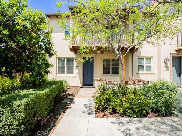 900 Grove Ct #24, Claremont, CA 91711