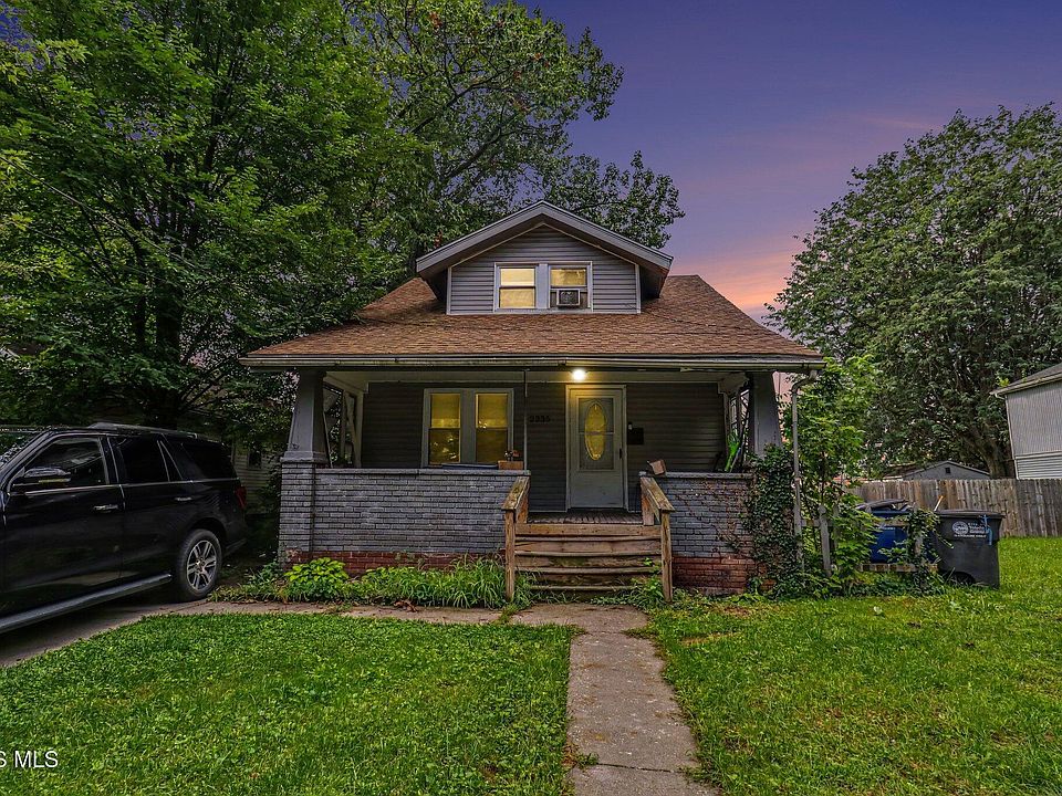 1st image of 2335 Ward St