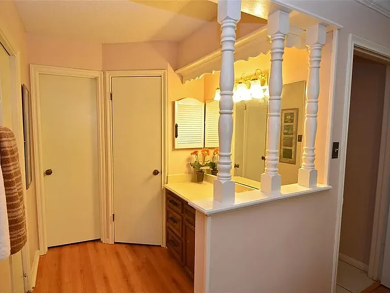 503 Lorie Ln — Photo 19