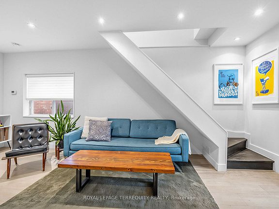 5th image of 22 Montye Ave