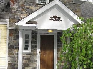 28 Calhoun Ave, Trumbull, CT 06611