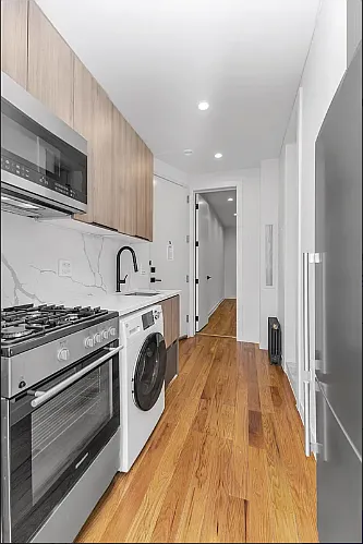 75 Thompson St #25 — Photo 3