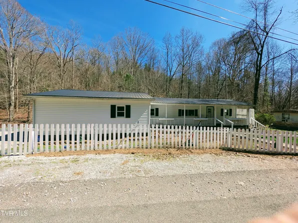 11510 Dogwood Ln, Pound, VA 24279