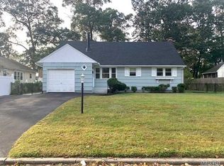 52 Magro Dr, North Babylon, NY 11703