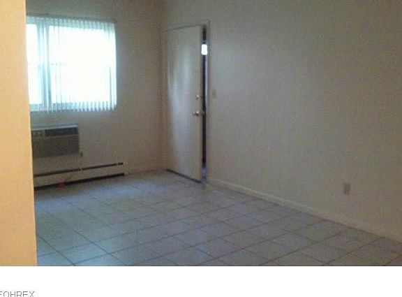 5th image of 3976 S Schenley Ave