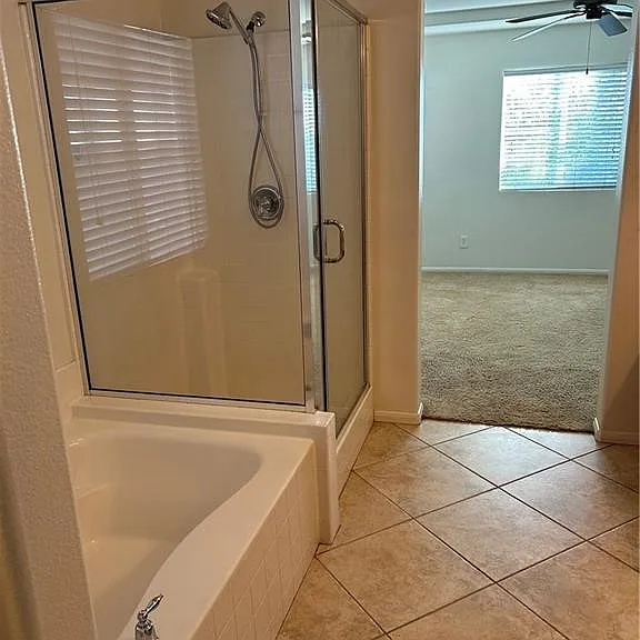 27573 Rosebud St — Photo 10