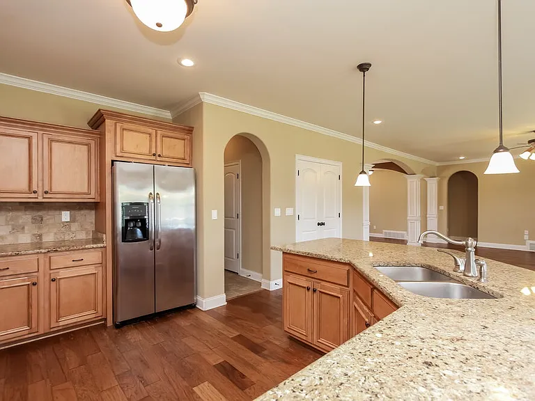 55 Misty Meadows Cv — Photo 9