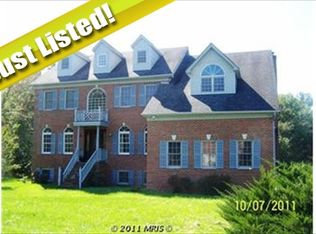 8641 Shannon Dr, Waldorf, MD 20603