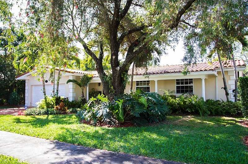 1st image of 506 Gerona Ave