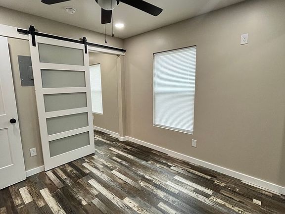 4th image of 1201 Laurel Ave #2