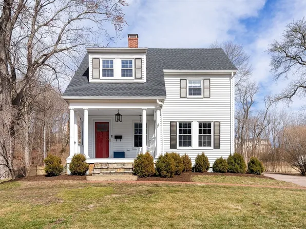 19 Beal St, Hingham, MA 02043