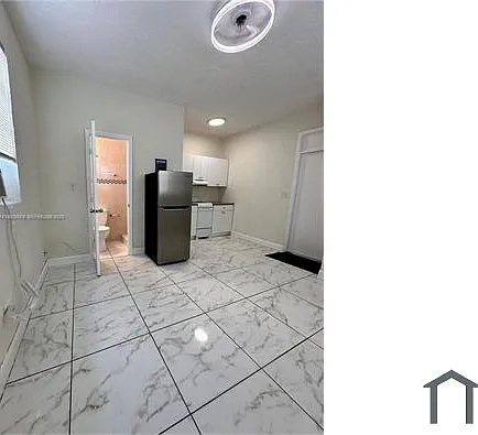 912 NW 9th Ave — Photo 6
