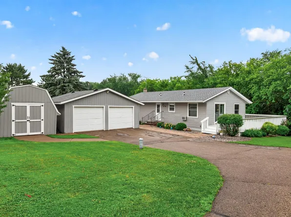 843 Yellowstone Trl, Hudson, WI 54016