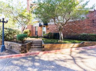 5851 Water Ridge Dr, Arlington, TX 76016