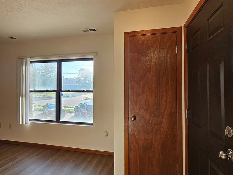 Affordable Apartment Community Comfortable Living in a Convenient Location — Photo 7