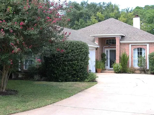 4172 Longwood Cir, Gulf Breeze, FL 32563