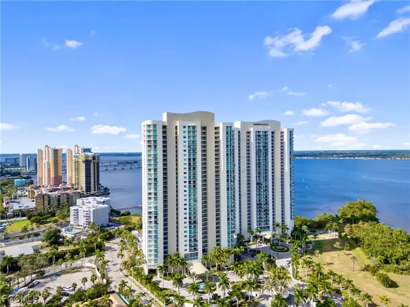 3000 Oasis Grand Blvd APT 1206, Fort Myers, FL 33916