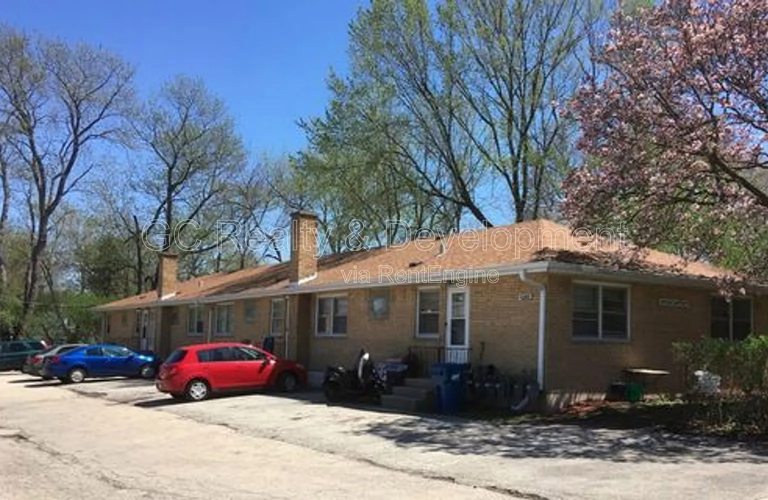 2 bed, 1.0 bath, 1200 sqft, $1,725 — Photo 1