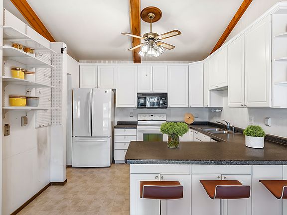 4th image of 3009 Devonshire Dr