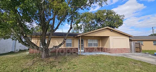 411 Edwin St Photo 1