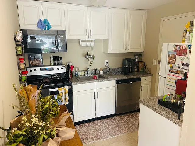 2 bed, $3,300 — Photo 2
