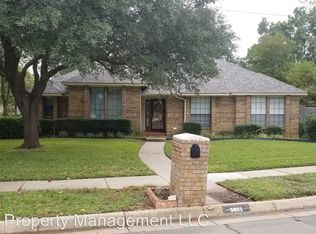 5001 Andalusia Trl, Arlington, TX 76017