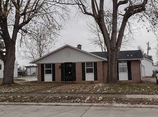 709 Springbrook Rd, Fort Wayne, IN 46825