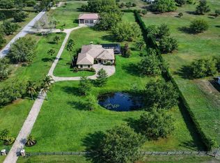 17001 Deer Prairie Dr, Sarasota, FL 34240