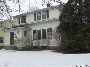 1263 S Farwell St, Eau Claire, WI 54701