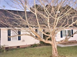 2025 Ashton Rd, Fayetteville, NC 28304