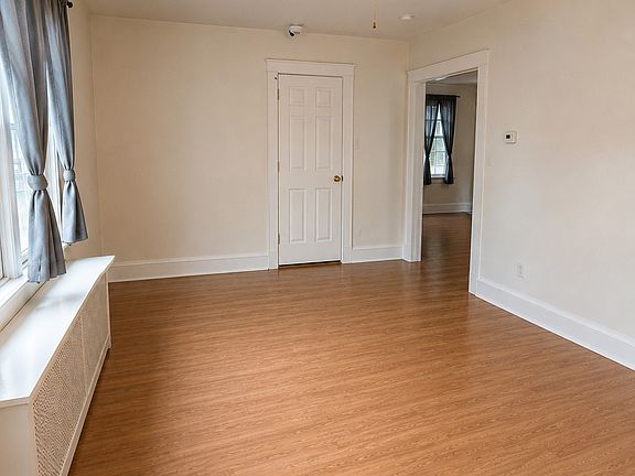 5th image of 62 Buell Street