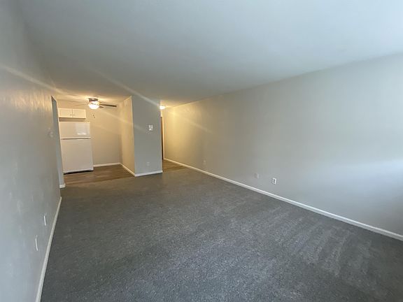 3rd image of 814 11th Ave S APT E-103