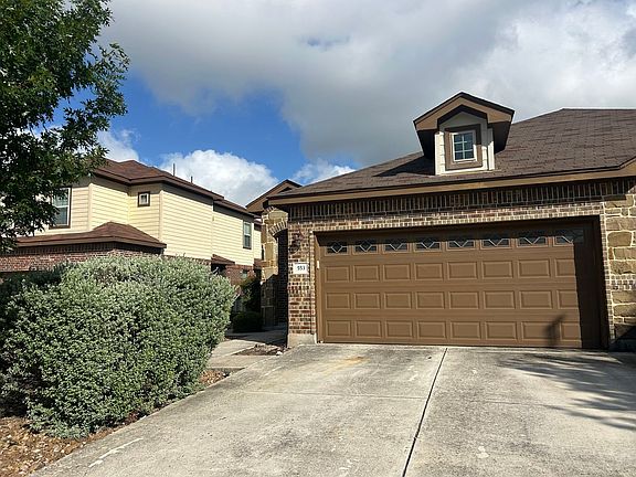 2nd image of 553 Creekside Frst