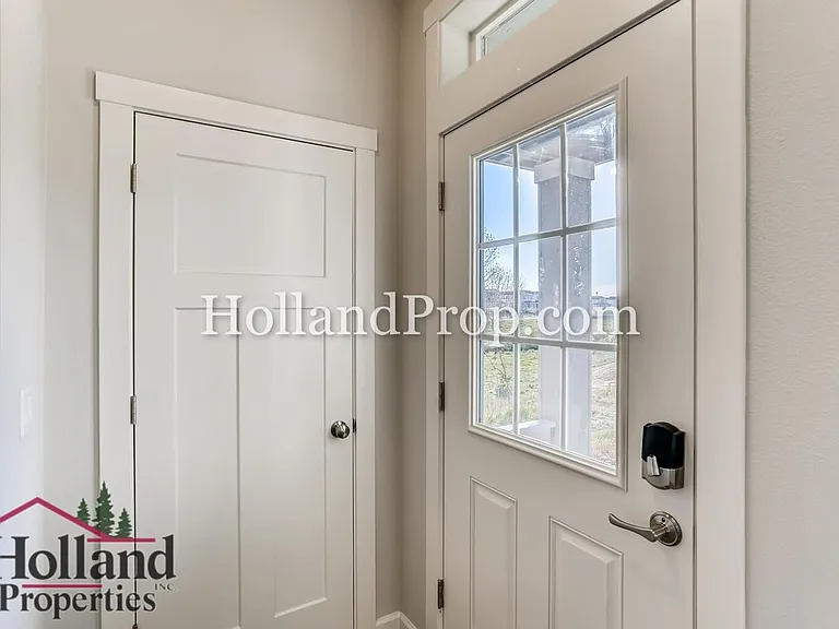 6780 SE Yamsay Ln — Photo 2