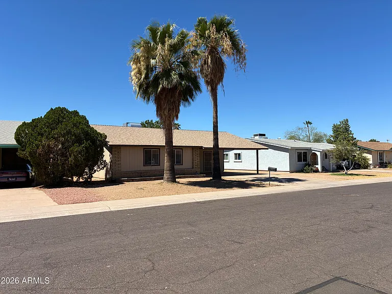5915 W Tierra Buena Ln — Photo 2
