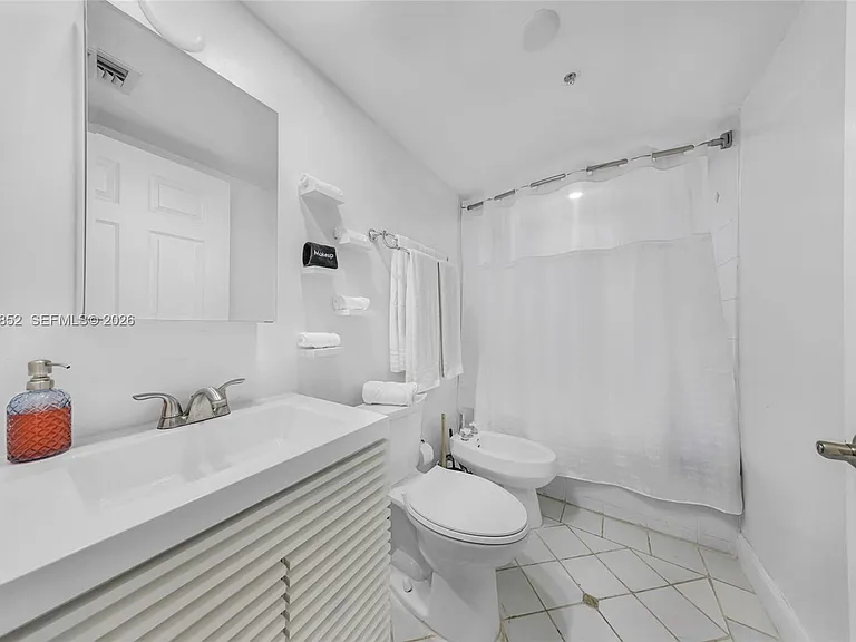 2951 S Bayshore Dr #215 — Photo 13