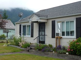 655 Elwell Ave, Darrington, WA 98241