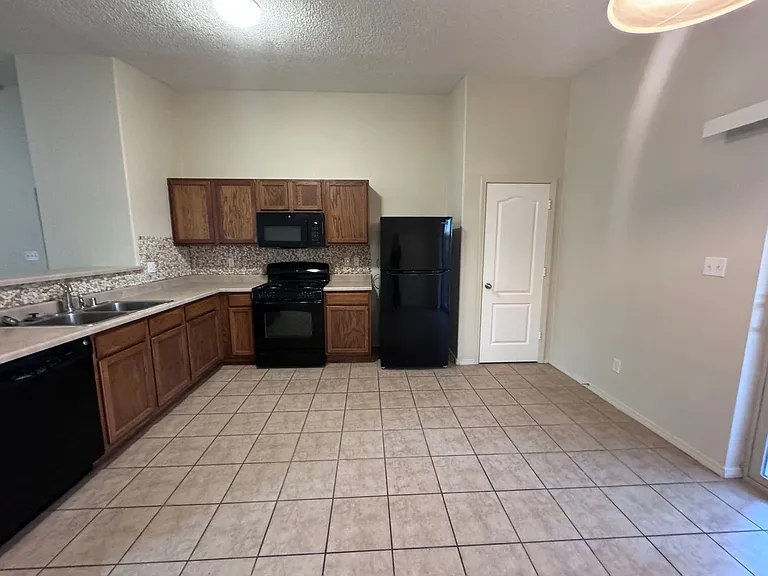 950 Desert Senna Ave SW — Photo 9
