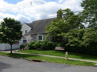 5 Charles Pl, Bronxville, NY 10708