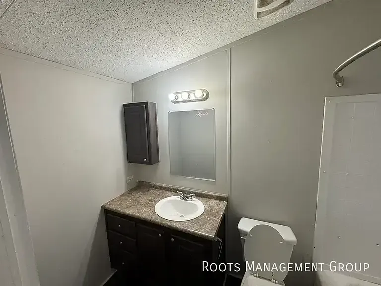 1325 N Franklin St #208 — Photo 10