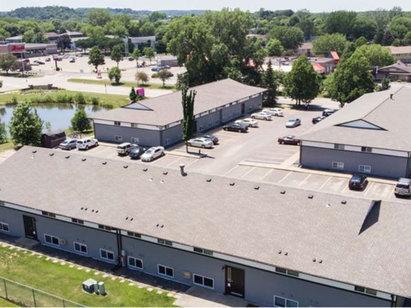 Falcon Heights Apartments | 1018 S Main St, River Falls, WI